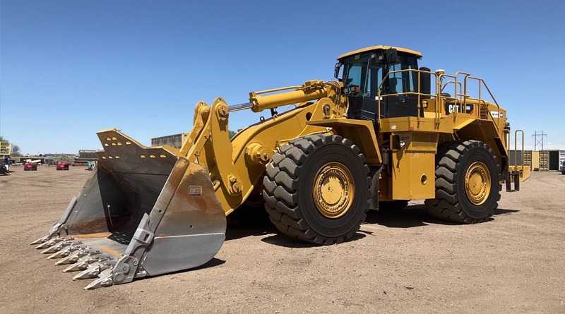 Enhanced Wheel Loader Performance with Auto Lubrication